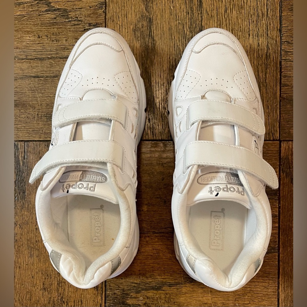Propet Men's White Velcro Strap Sneakers
